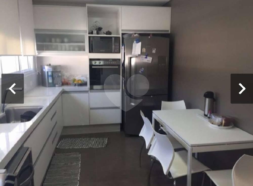 Casa térrea linda no bairro da Água Fria com 5 dormitórios sendo 3 suítes