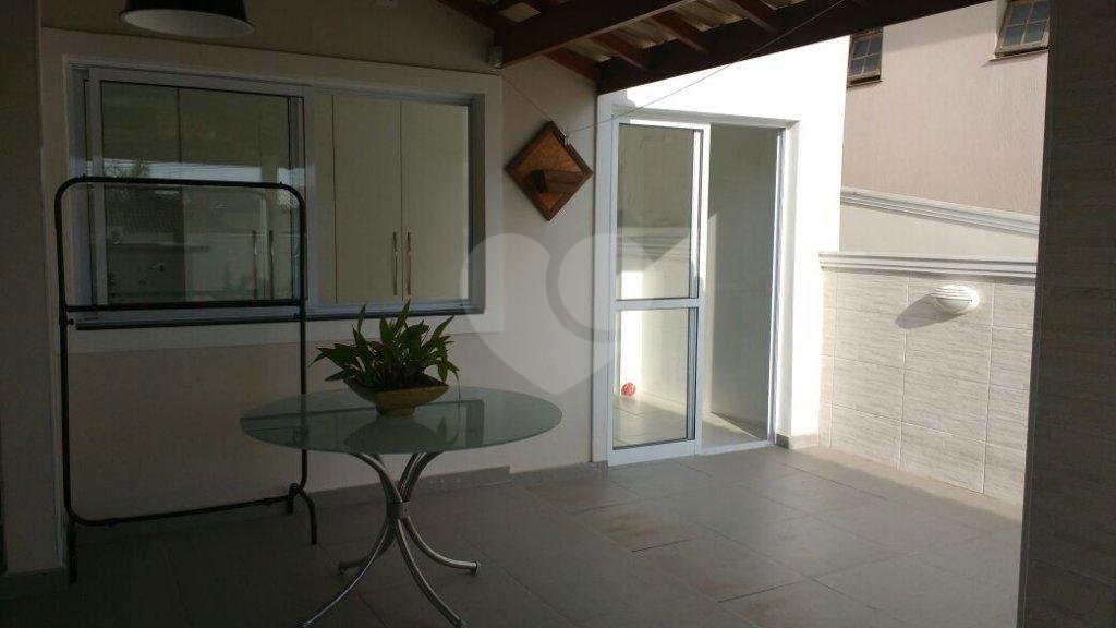 Casa térrea linda no bairro da Água Fria com 5 dormitórios sendo 3 suítes