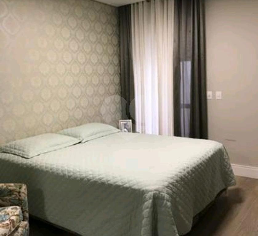 Casa térrea linda no bairro da Água Fria com 5 dormitórios sendo 3 suítes