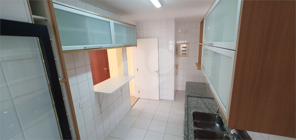 Apartamento à venda com 3 quartos, 86m² - Foto 18