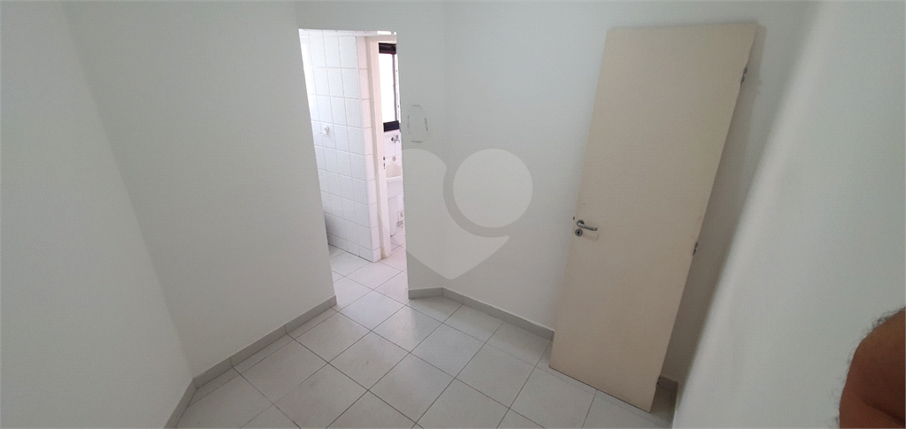 Apartamento à venda com 3 quartos, 86m² - Foto 19