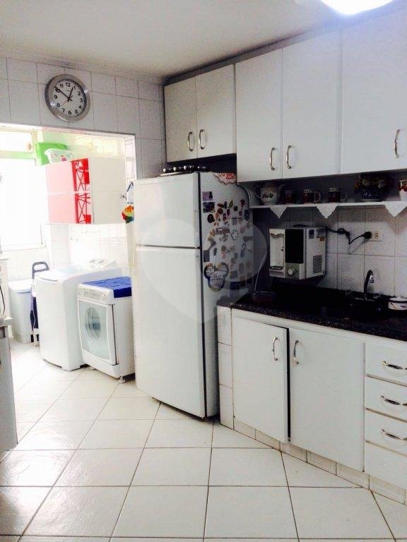 Apartamento à venda com 3 quartos, 147m² - Foto 13