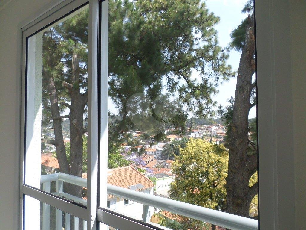 Apartamento no Horto Florestal.