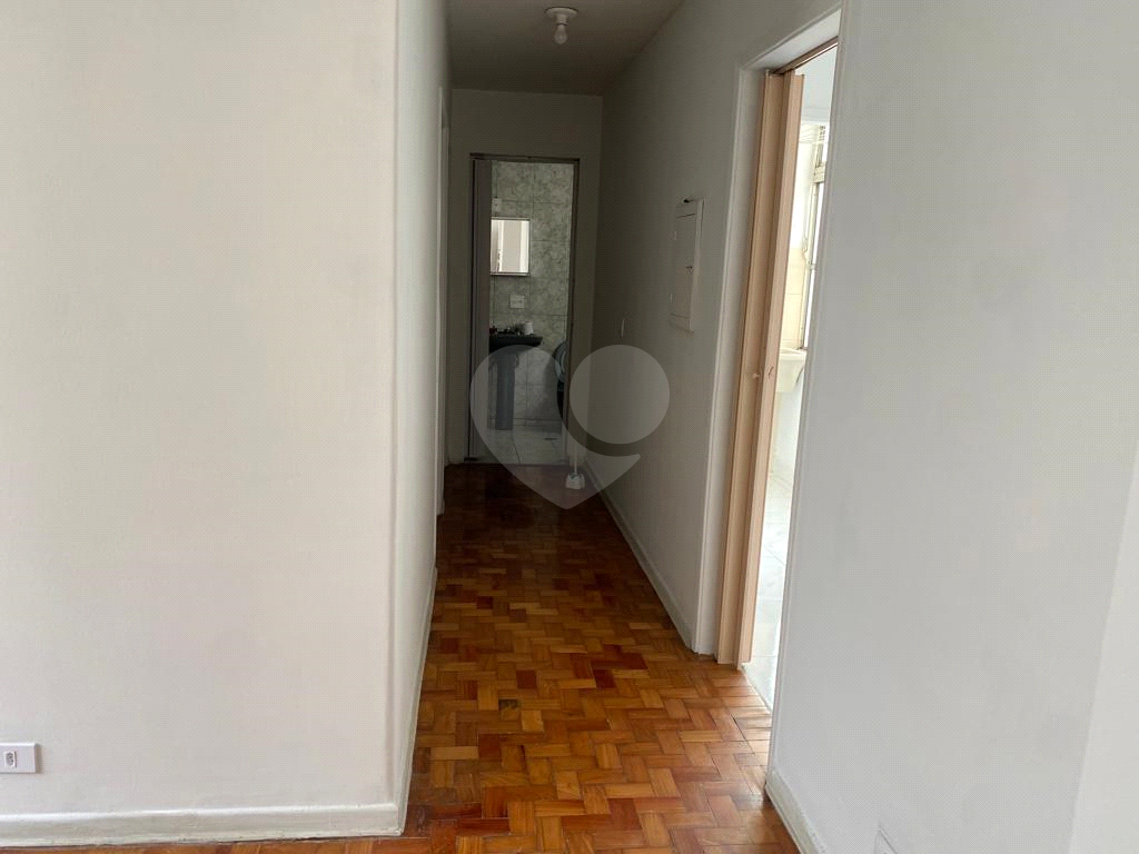 Apartamento à venda com 2 quartos, 60m² - Foto 15