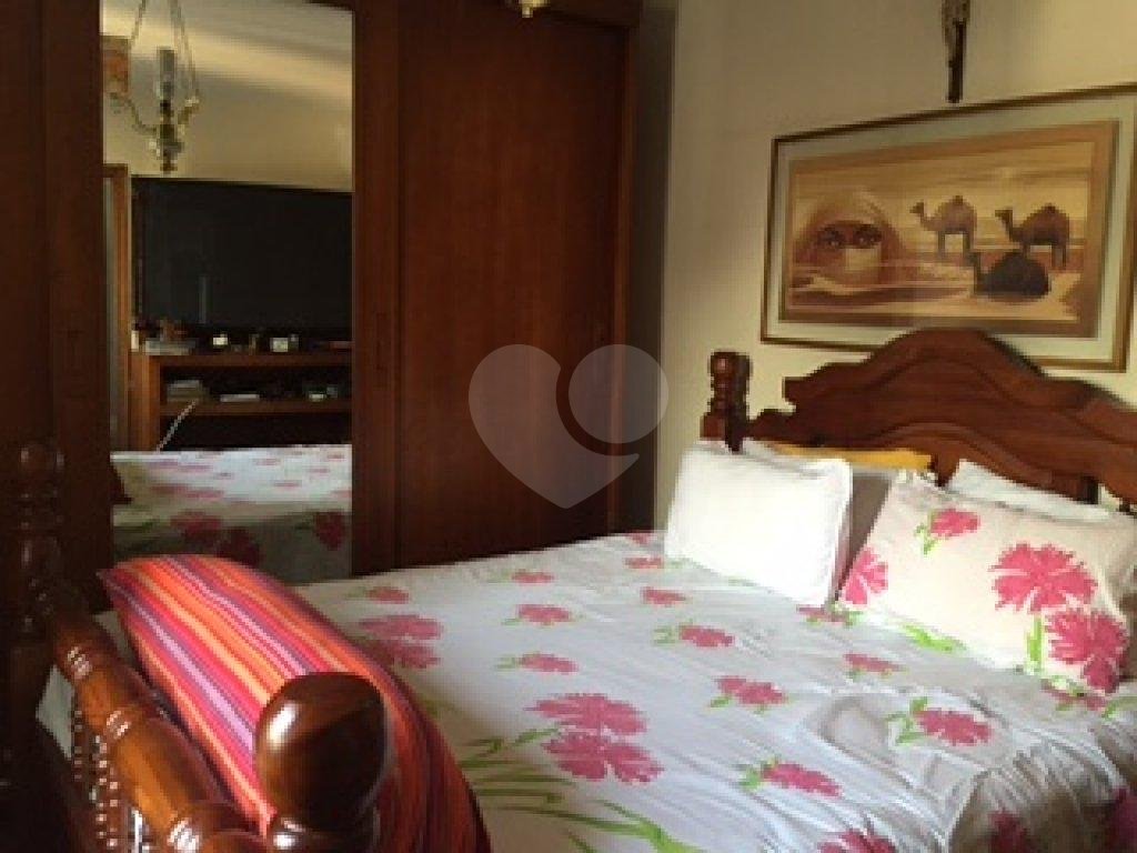 Apartamento à venda com 4 quartos, 198m² - Foto 14