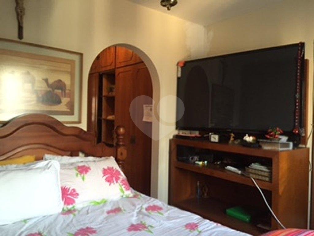 Apartamento à venda com 4 quartos, 198m² - Foto 18