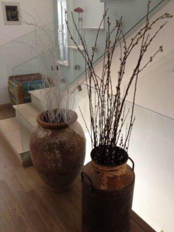 Sobrado em condomínio fechado no Horto Florestal