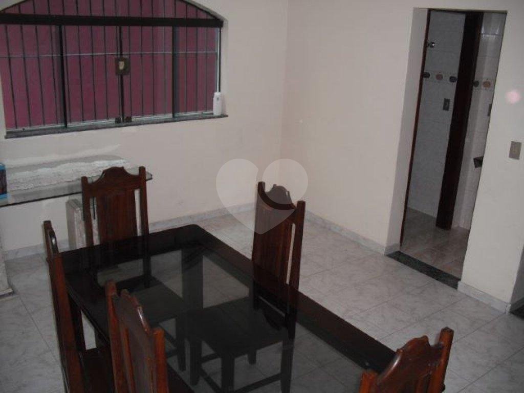 Sobrado à venda com 3 quartos, 204m² - Foto 4