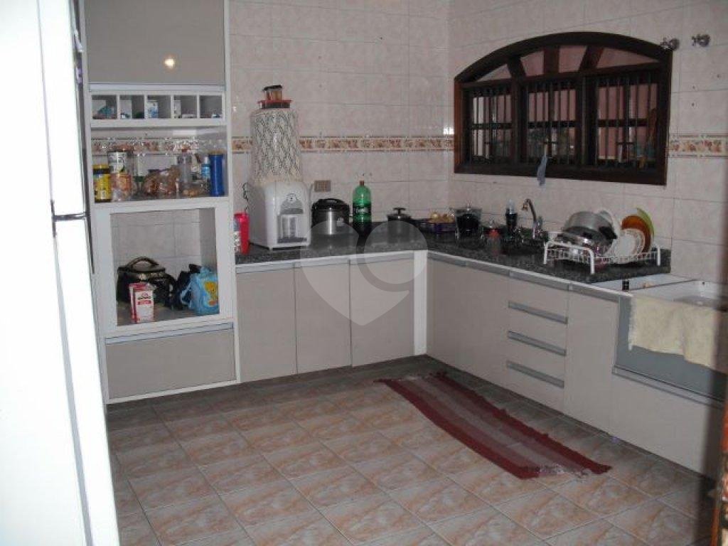 Sobrado à venda com 3 quartos, 204m² - Foto 6