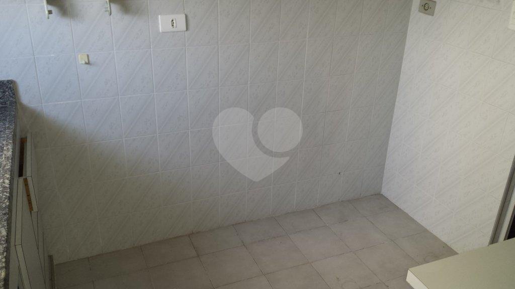 Apartamento à venda com 2 quartos, 50m² - Foto 19