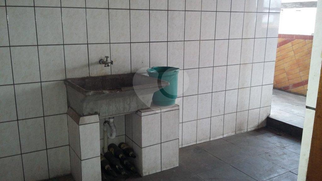 CASA COM 4 MORADIAS A VENDA NA AV. IMIRIM - TOTAL DE 7 DORMS E 8 VAGAS DE GARAGEM