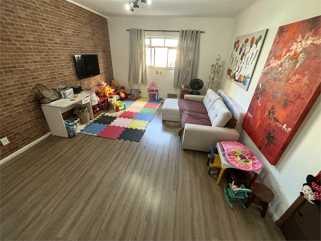 Apartamento com 80 m², distribuídos em 3 dormitórios - Locação e Venda