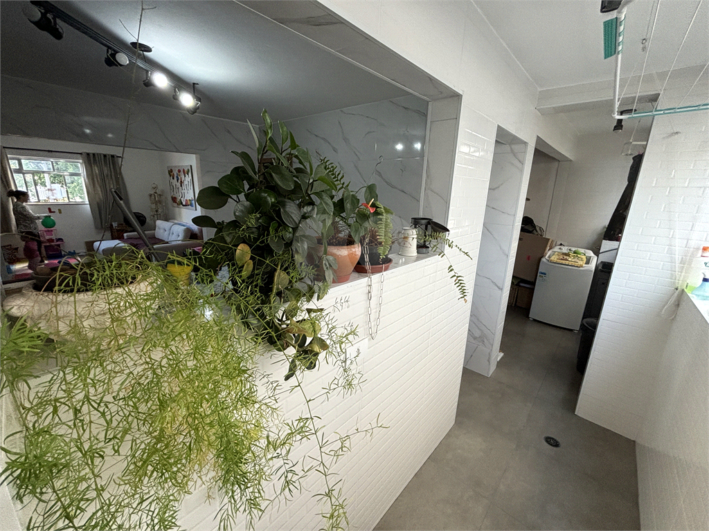 Apartamento com 80 m², distribuídos em 3 dormitórios - Locação e Venda