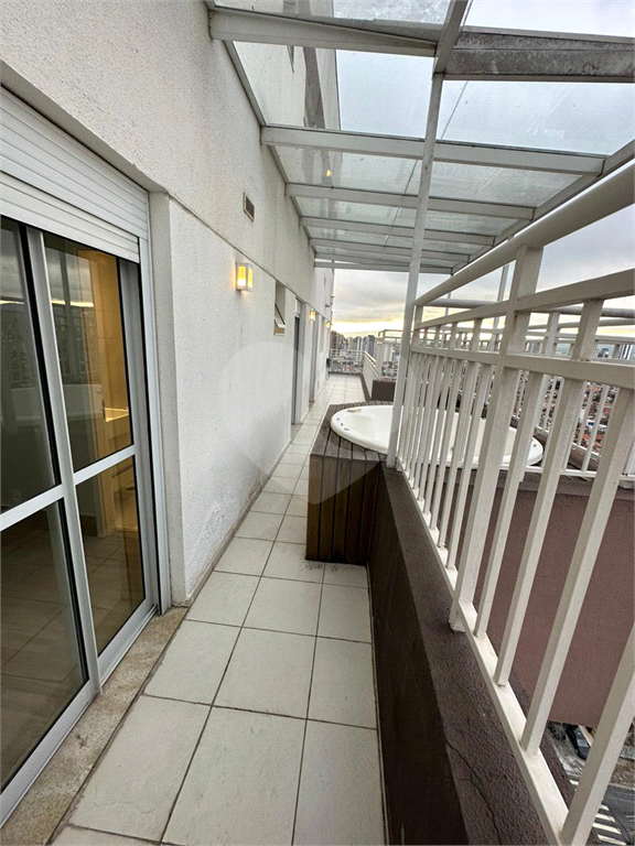 APARTAMENTO em VILA GUSTAVO