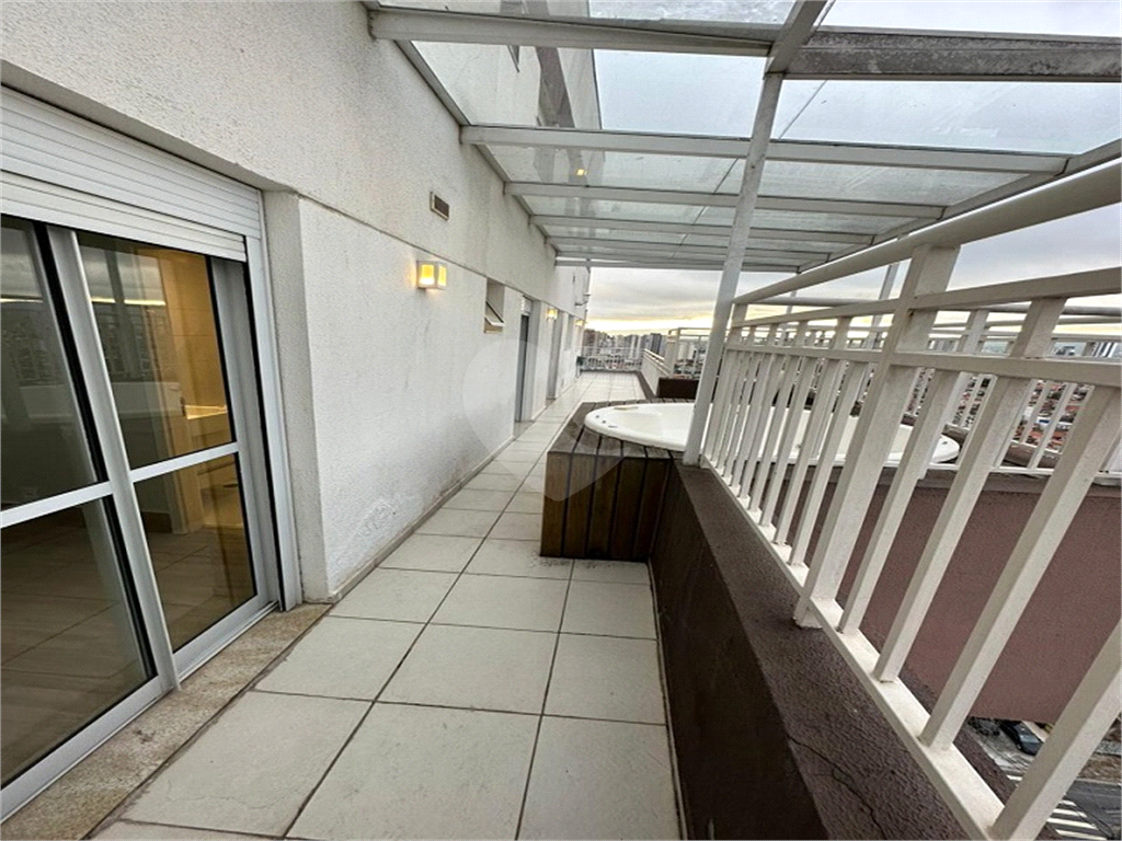 APARTAMENTO em VILA GUSTAVO