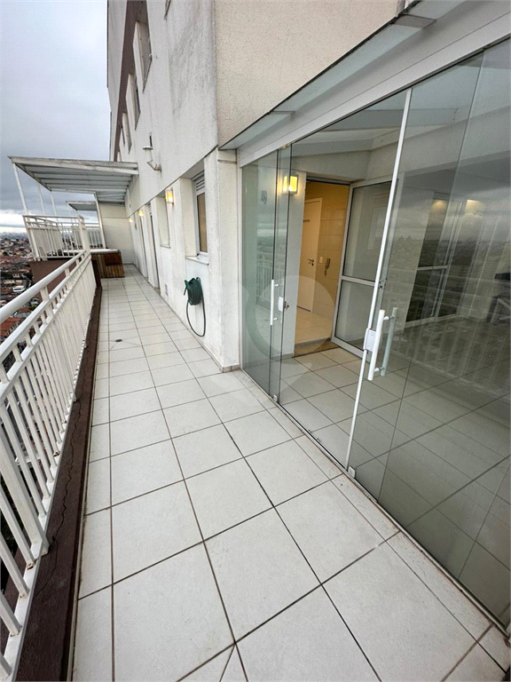 APARTAMENTO em VILA GUSTAVO