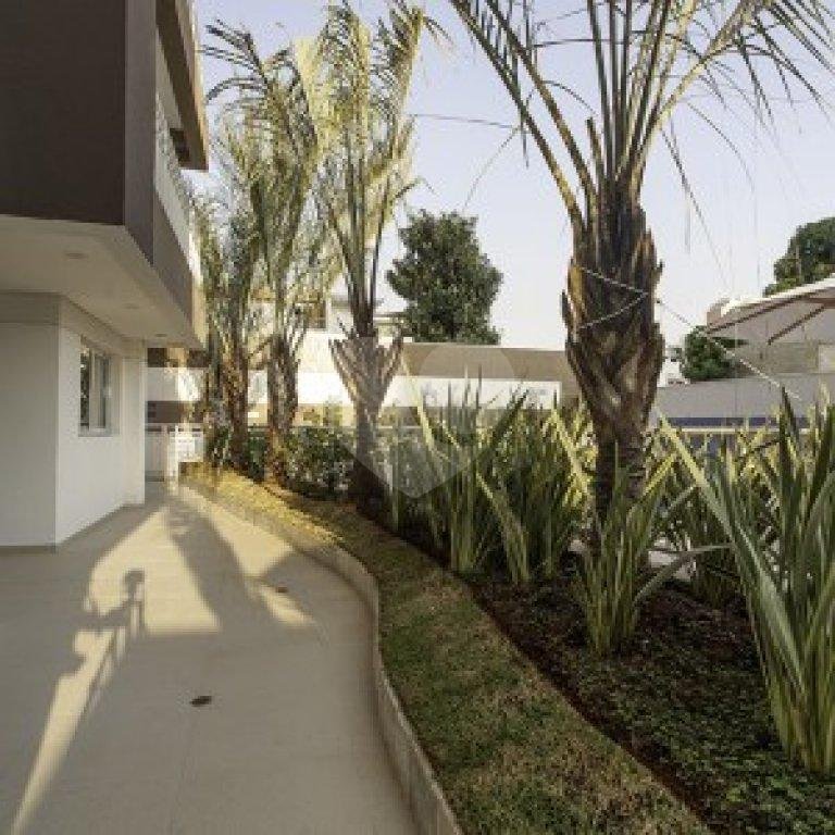 APARTAMENTO em VILA GUSTAVO