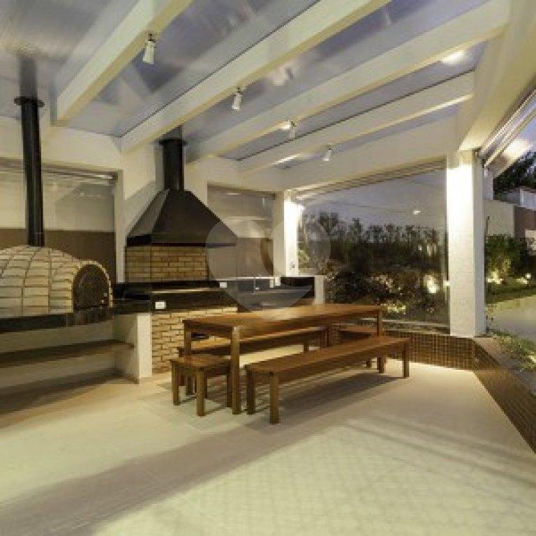 APARTAMENTO em VILA GUSTAVO