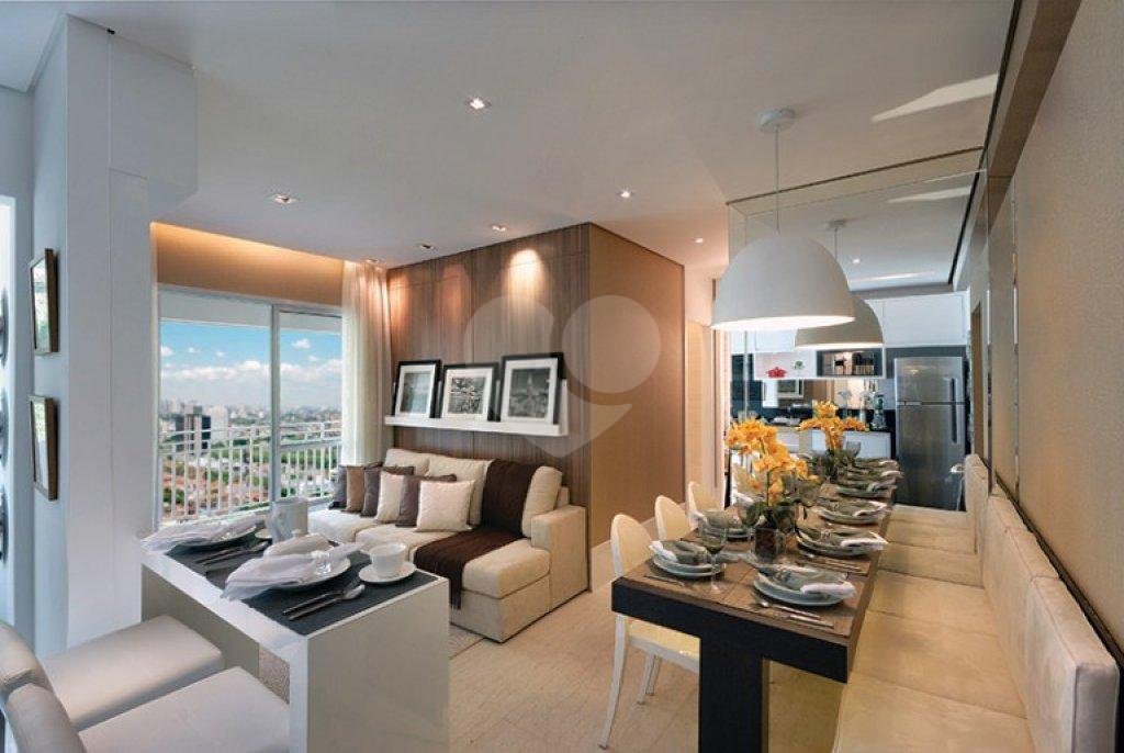 APARTAMENTO em VILA GUSTAVO