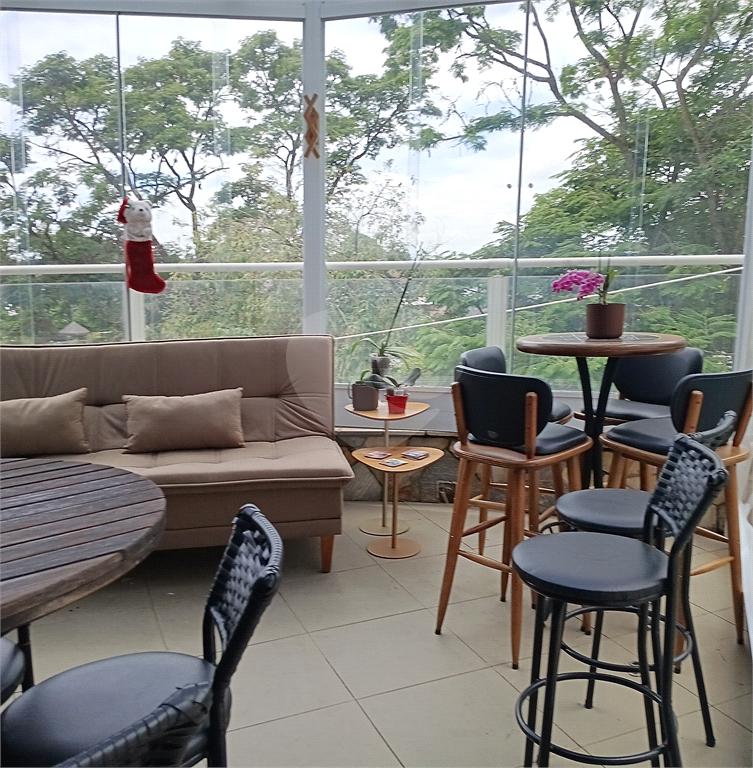 Sobrado a venda e locação no Tremembé