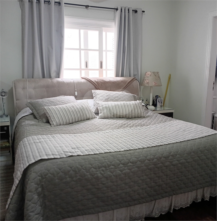 Sobrado a venda e locação no Tremembé