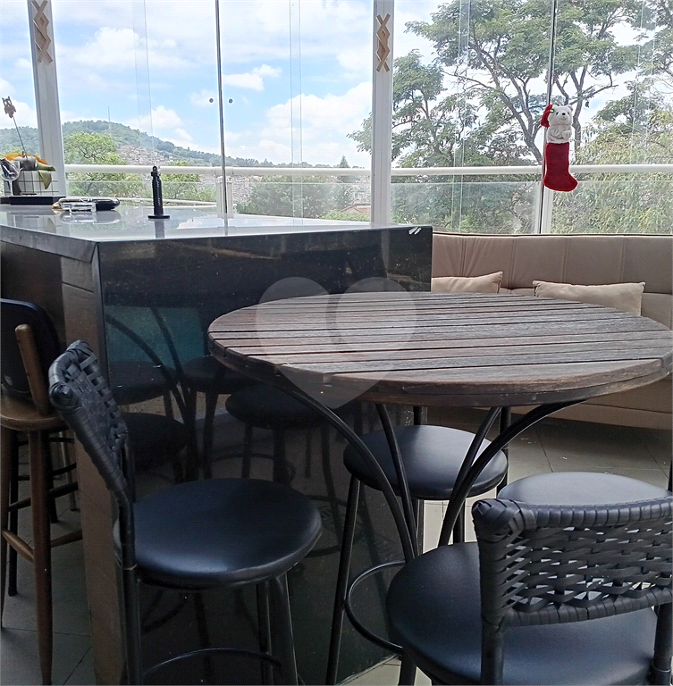 Sobrado a venda e locação no Tremembé