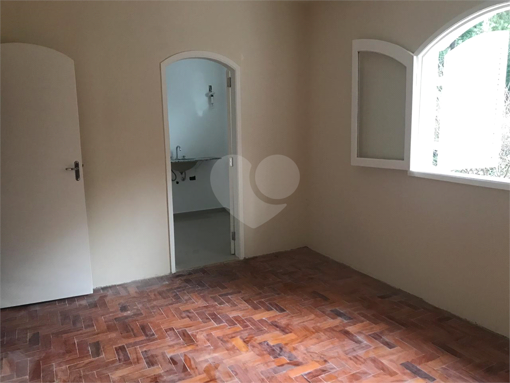 Sobrado à venda com 4 quartos, 180m² - Foto 8