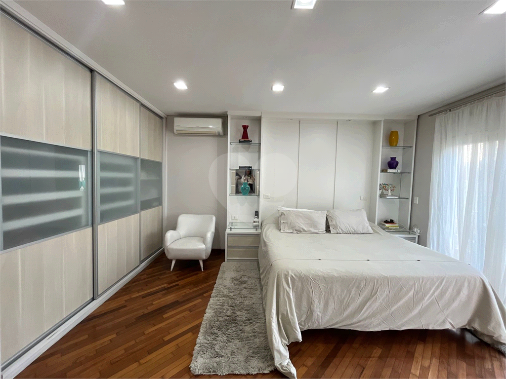 Sobrado Mobiliado Semi Novo em Condomínio - Tucuruvi