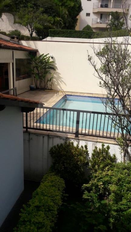 Sobrado à venda com 3 quartos, 350m² - Foto 1