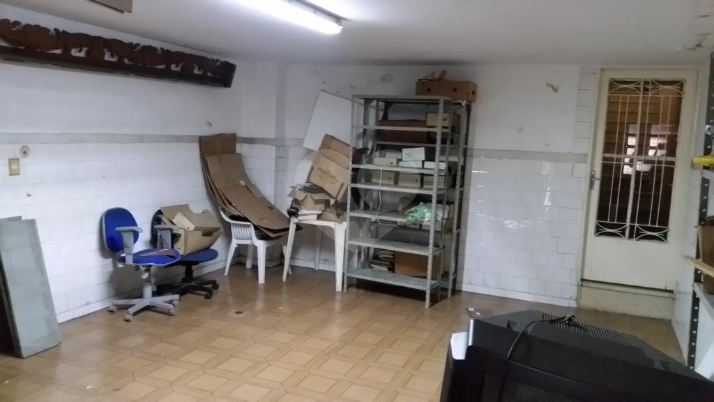 Sobrado à venda com 3 quartos, 250m² - Foto 32