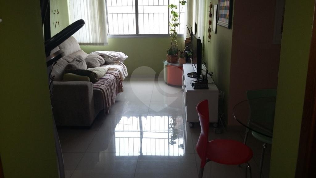 APARTAMENTO em ÁGUA FRIA