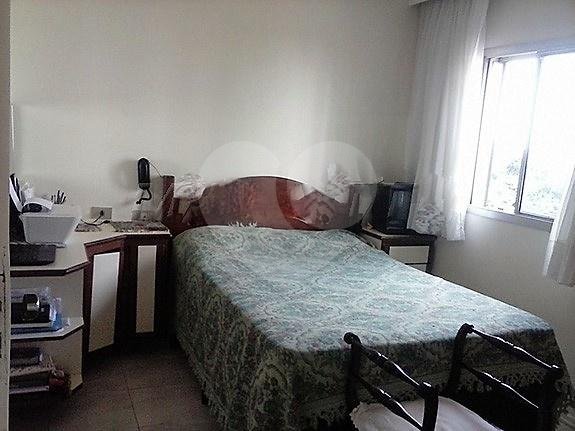 APARTAMENTO em SANTANA