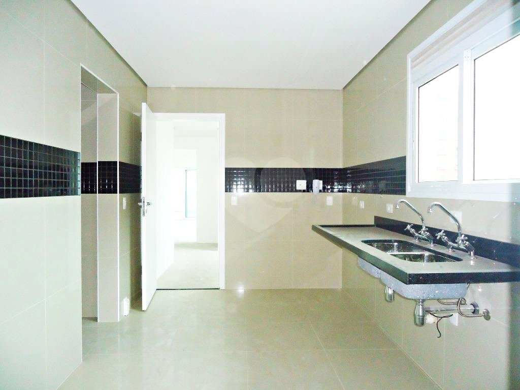 Apartamento à venda com 4 quartos, 223m² - Foto 11