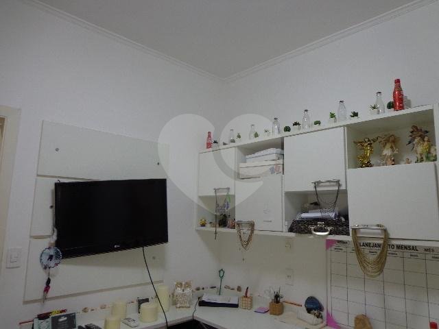 Casa à venda com 3 quartos, 210m² - Foto 26