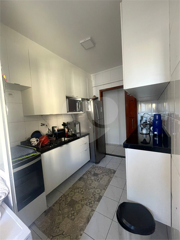 Apto a venda com 2 dormitórios 1 vaga no Bairro Vila Gustavo 