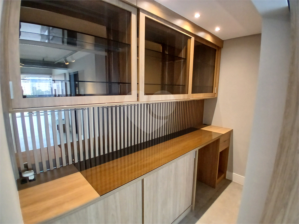 APARTAMENTO em VILA PAULICÉIA