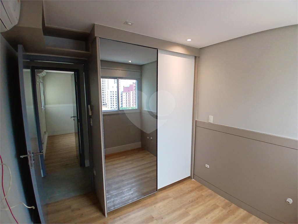 APARTAMENTO em VILA PAULICÉIA