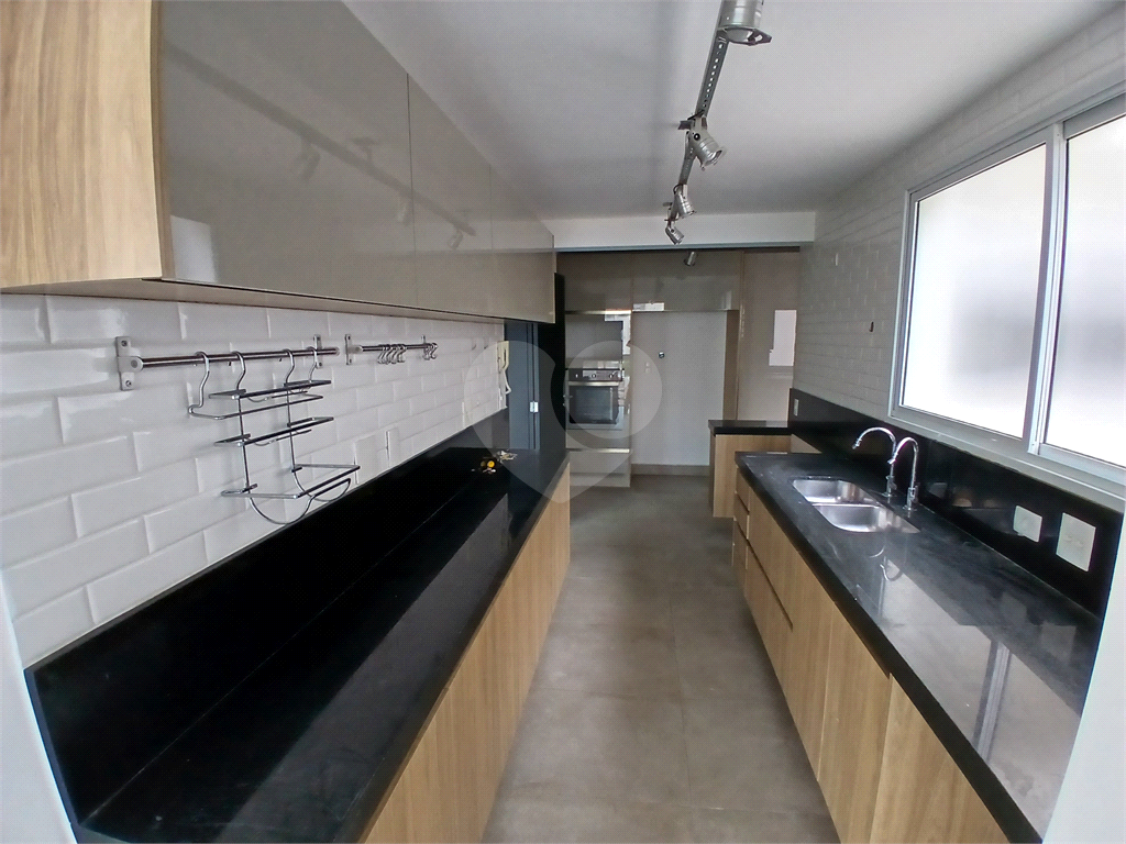 APARTAMENTO em VILA PAULICÉIA