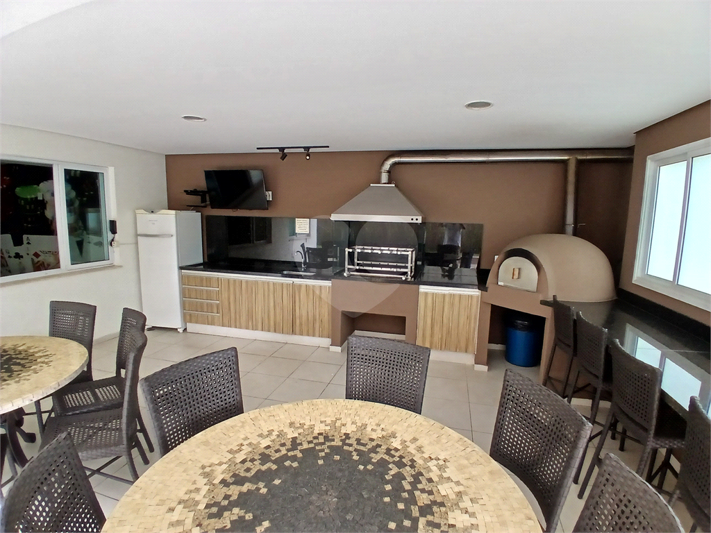 APARTAMENTO em VILA PAULICÉIA