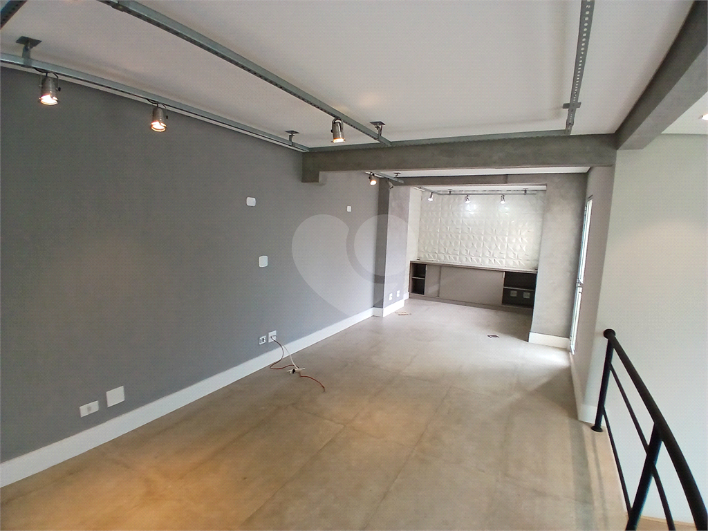 APARTAMENTO em VILA PAULICÉIA
