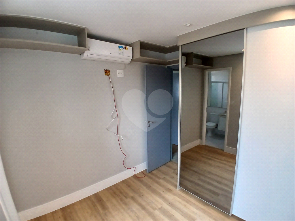 APARTAMENTO em VILA PAULICÉIA