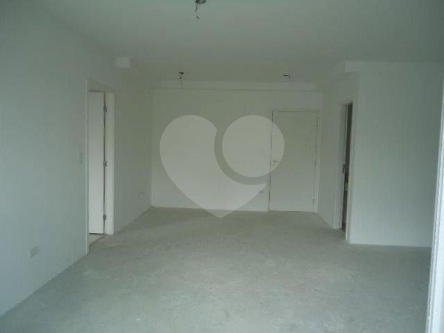 APARTAMENTO em VILA PAULICÉIA