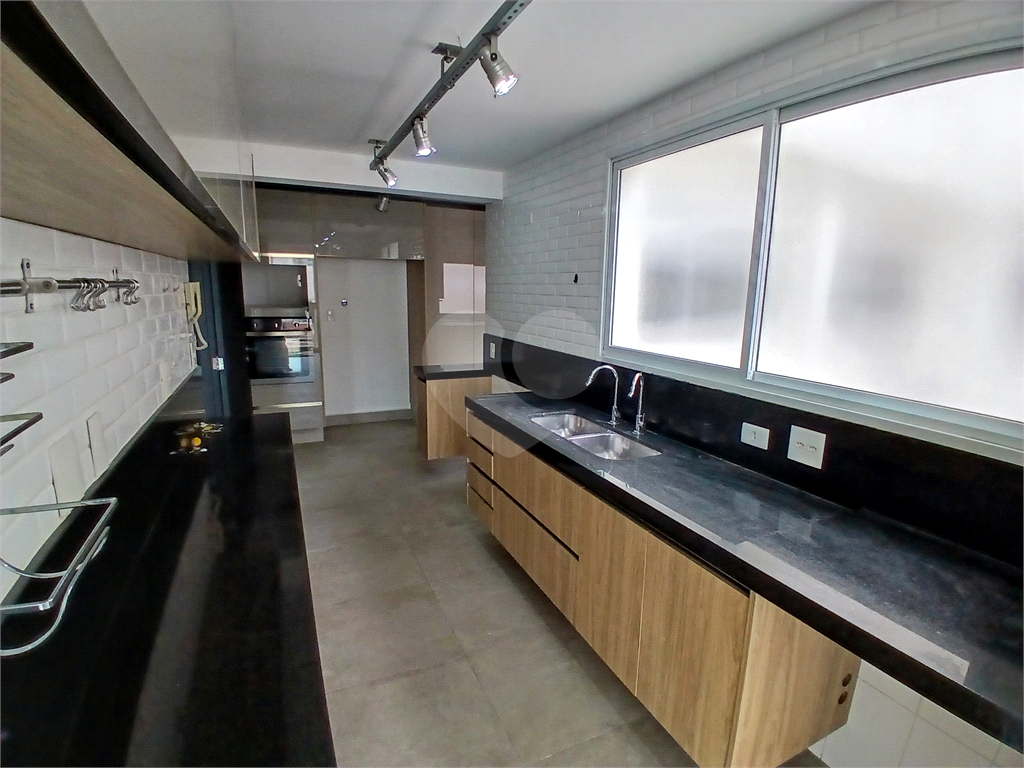 APARTAMENTO em VILA PAULICÉIA