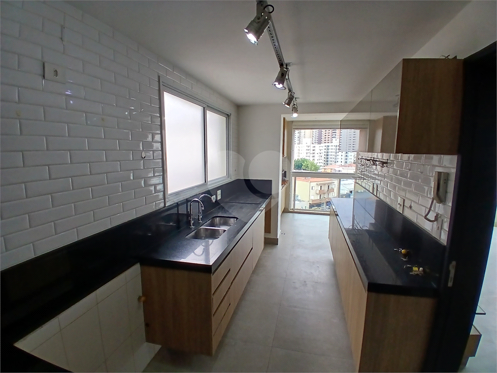APARTAMENTO em VILA PAULICÉIA