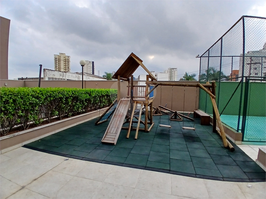 APARTAMENTO em VILA PAULICÉIA