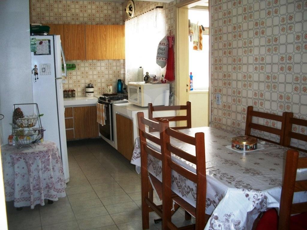 Apartamento à venda com 3 quartos, 99m² - Foto 4