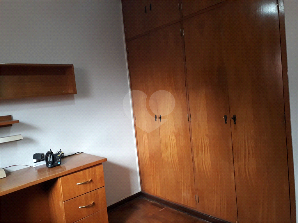 Casa Térrea à Venda no Lauzane Paulista - 3 dormitórios e  vagas de garagem.