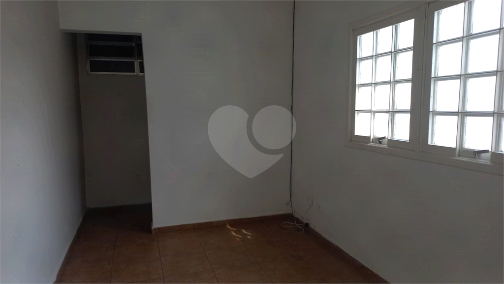 SOBRADO em VILA MAZZEI