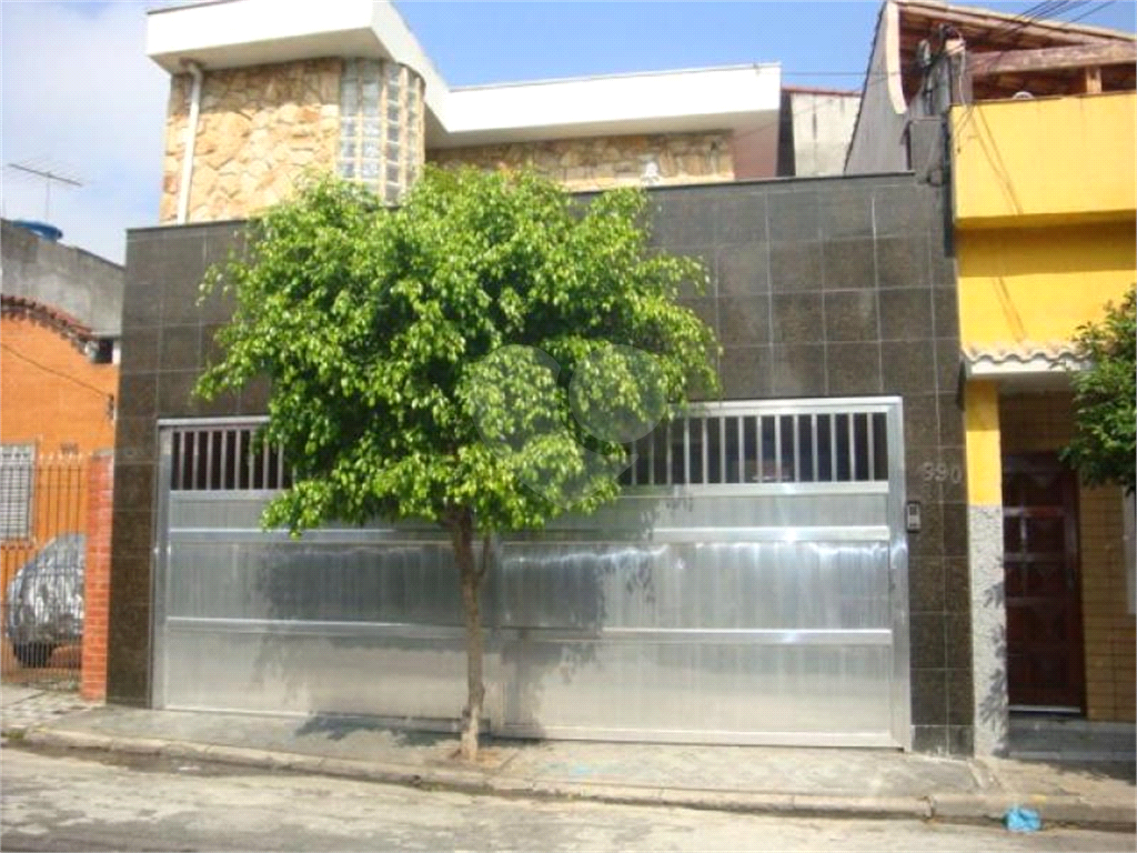 SOBRADO em VILA GUSTAVO