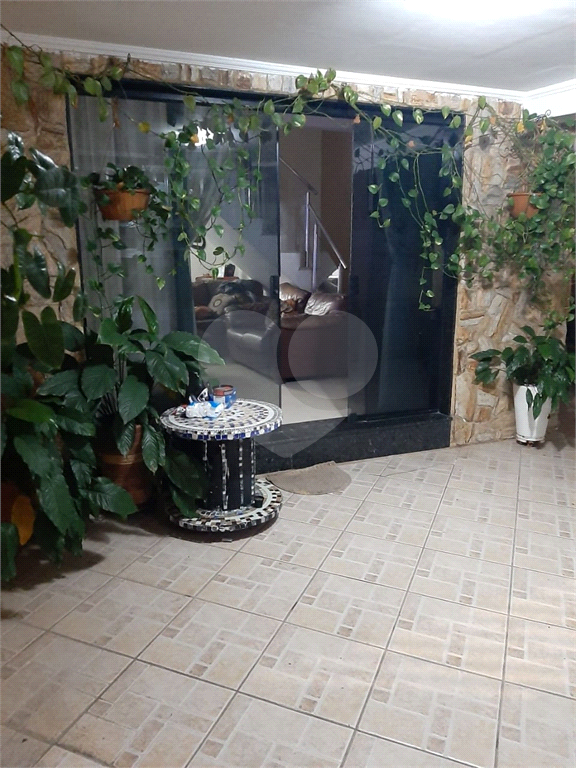 SOBRADO em VILA GUSTAVO